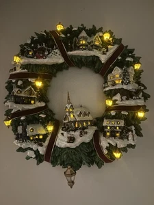 THOMAS KINKADE BELEUCHTETER WEIHNACHTSDORF KRANZ BELEUCHTET WEIHNACHTEN GEPRÜFT MIT KORDEL - Bild 1 von 6
