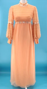 VTG Women's 60s 70s Peach Ruched Fabric Empire Waist Maxi Dress S/M 1960s 1970s - Picture 1 of 23