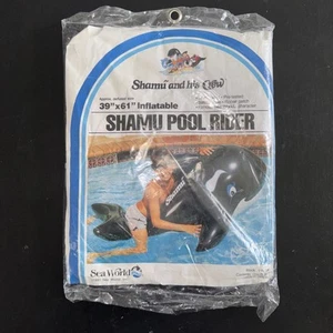 vtg. NEU 1991 Sea World Shamu and his crew Orca Pool Rider aufblasbar 39”X 61” - Bild 1 von 4