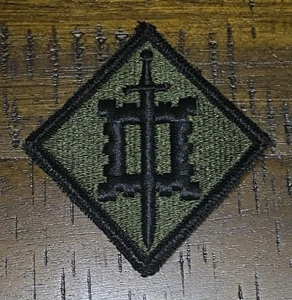 Vintage US Army 18th Engineer Brigade Patch Subdued OD Green Excellent - Picture 1 of 2