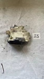 Audi A3 2005-2013 8P puerta trasera izquierda actuador con cierre de pestillo 4F0839015B fabricante de equipos originales original - Imagen 1 de 4