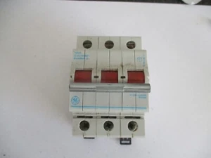 GE GENERAL ELECTRIC 100 AMP V333/039039 651568 TRIPLE POLE MAIN SWITCH ISOLATOR - Picture 1 of 1