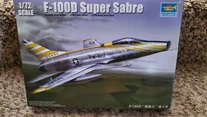 Trumpeter 1/72 F-100D SUPER SABRE 1/72 Plastic Model - Picture 1 of 2