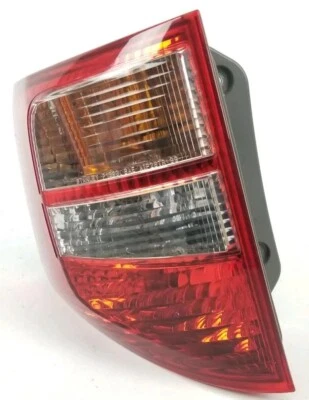 Lámpara de luz trasera Isuzu Axiom 2002-2004 OEM LH conductor izquierdo 02 03 04 freno  Foto 1 de 4