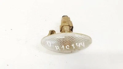 Suzuki Grand Vitara 2006 Clear Side Repeaters Right USED, Genuine #2321840-35 Foto 1 de 4