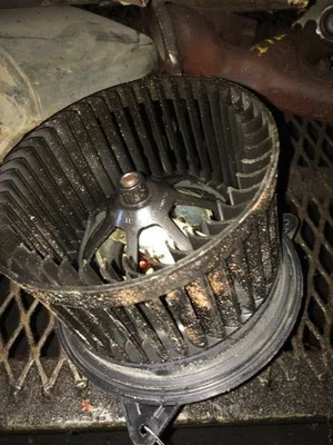 85 86 87 88 89 TOYOTA MR2 BLOWER MOTOR  - Image 1 of 2