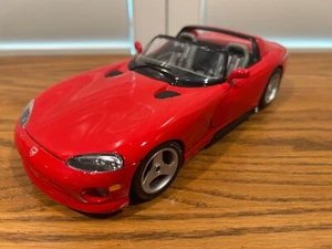 DODGE VIPER RT/10 1/18 Scale Die cast by Burago Color RED - Bild 1 von 7