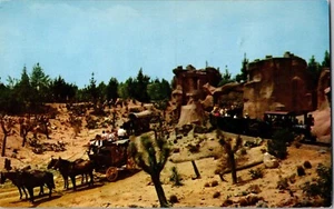 RARE Disneyland RAINBOW DESERT Frontierland Vintage Postcard JZ10 - Picture 1 of 2