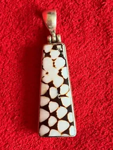CIONDOLO VINTAGE CONO IN MARMO ARGENTO STERLING - L'UNICO 1 - più oggetti DESIGNER - Foto 1 di 6