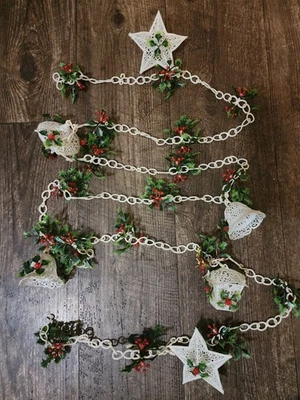 Vinyage 1950s Plastic Filagree Holly, Star, Bell, Lantern Christmas Garland 9ft - Image 1 of 4