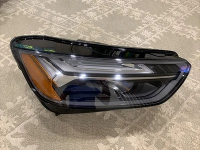2021 2022 2023 2024 AUDI Q5 SQ5 RIGHT PASSENGER LED HEADLIGHT OEM 80A 941 034H - Image 1 of 4