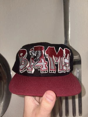 Sombrero de colección Top Of The World TOW University Of Alabama graffiti ajustado talla 7 3/8 Foto 1 de 4