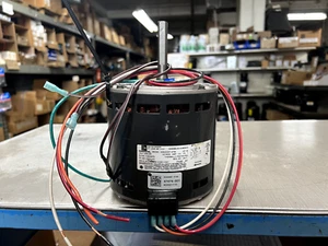 EMERSON K55HXKRT-9758 PT NO. 47474-001 1/2HP 230V 1PH RPM 1100/3SPD BLOWER MOTOR - Picture 1 of 4