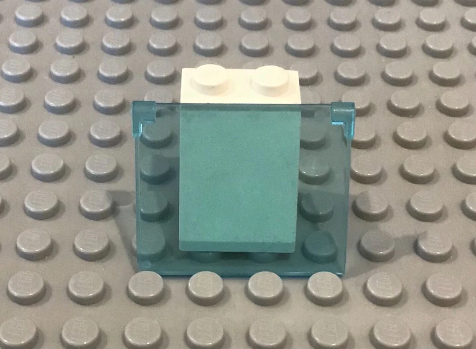LEGO Part 60603 Light Blue Glass For Window 1x4x3 - Opening - Image 1 of 1