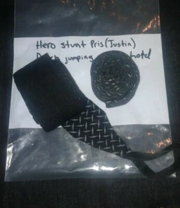 Killjoys TV Show Staffel 5 Bildschirm gebraucht Requisite Held Stunt Pri Dutch Jumping Choke  - Bild 1 von 4