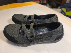 skechers relaxed fit breathe easy lucky lady women's mary jane shoes