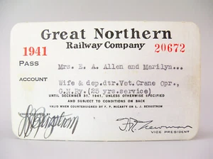 1941 GREAT NORTHERN RAILWAY CO RAILROAD EMPLOYEE PASS #20672 - Picture 1 of 2