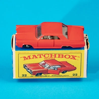 Matchbox Regular Wheels / MB 22 C2 / Pontiac Grand Prix Sports Coupe / 1964 MIB - Image 1 of 4