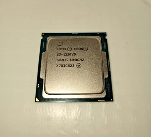 Intel Xeon e3-1220 v5 (3x 3.00ghz) sr2lg CPU Socket 1151 8M | Usato | - Zdjęcie 1 z 2