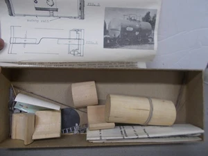QUALITY CRAFT MODELS # U-1 ~ 29' CHANGEABLE TANK CAR KIT ~ HO SCALE~ LOT A - Picture 1 of 4