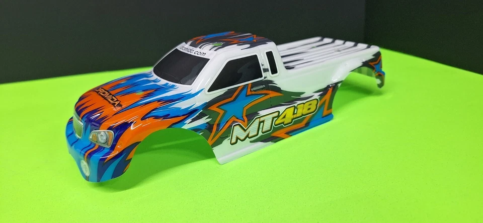 Dromida 4x4 Body White & Blue SC4.18 RC Truck - Image 1 of 3