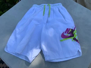 Nike Air Jordan Herren Gr. L Jumpman klassische Poolshorts neonweiß - Bild 1 von 4