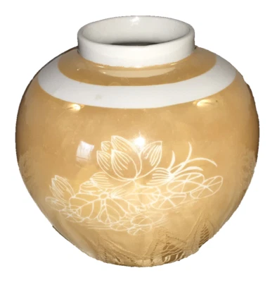 Jarrón vintage de melocotón con brillo diseño de flores blancas conformado usado en excelente estado-muy buen estado Foto 1 de 4