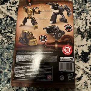 SDCC 2025 Hasbro Transformers HEARTS OF STEEL Timelines Bumblebee & Megatron - Picture 1 of 5