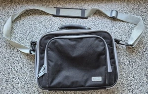 Trust 10 Inch Compact And Light Weight Netbook Carry Bag 16580 with Strap - Zdjęcie 1 z 7