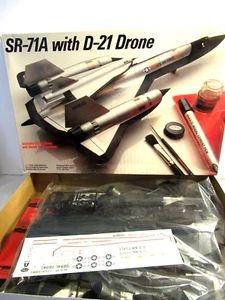 Drone Testors SR 71A con -D 21 sin usar, en caja - Imagen 1 de 3