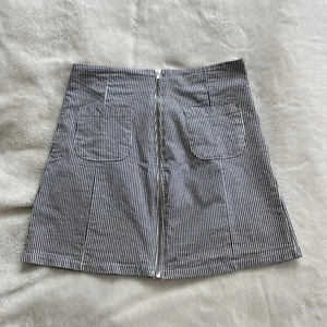 Brandy Melville Striped Mini Skirt With Front Zip - Picture 1 of 6