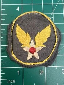 Parche hecho en teatro del Cuerpo Aéreo del Ejército de los Estados Unidos de la Segunda Guerra Mundial - Imagen 1 de 2