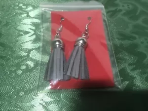 Pendientes colgantes de gancho de borla en tono plateado artesanal nuevos ordenados - Imagen 1 de 4