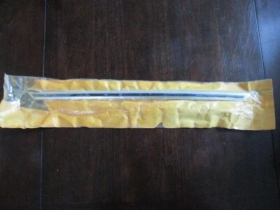 Buick Regal 1984-1986 Quarter Panel-Side Molding NOS 12305392 - Image 1 of 3