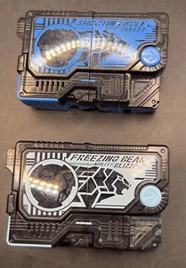 Kamen Rider Zero-One Lote de 2 llaves Progrise Shooting Wolf & Freezing Bear - Imagen 1 de 3