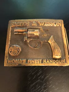 Vintage Collectible Smith & Wesson World's Finest Handgun Belt Buckle - Picture 1 of 4