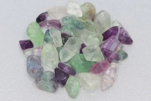 10 g (38,50 € */ 100 g) Regenbogen Fluorit Edelstein Splitter gebohrt für Schmuc - Bild 1 von 1