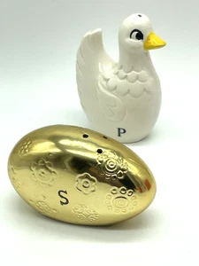 Vintage 1960s Unbranded Goose that Laid the Golden Egg salt and Pepper shakers - Picture 1 of 14