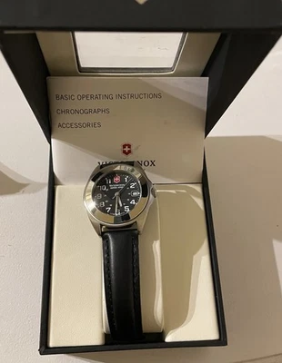 Reloj Victorinox 241084 Garrison Swiss Army acero inoxidable 34 mm para mujer/juventud nuevo en caja Foto 1 de 2