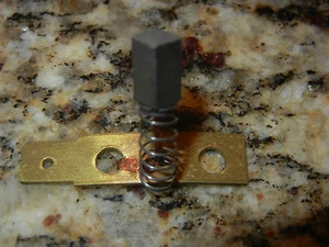 SEÑAL FEDERAL CON RESORTE LUZ GIRATORIA TERMINAL PESTAÑA CEPILLO ELÉCTRICO - Imagen 1 de 8