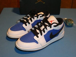 RARE NIKE AIR JORDAN 1 LOW SE SNEAKERS BOYS/KIDS SIZE 4Y YOUTH WHITE/BLUE/BLACK - Picture 1 of 11