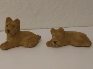 Lot of 2 Vintage Felt Covered Resin Dog Figurines Brown 3"L - Picture 1 of 13
