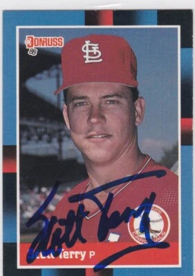 1988 Donruss #647 Scott Terry Cardinals Signed Auto IP Free Shipping! - Image 1 of 2