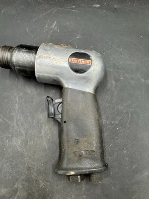 Ferramenta de martelo de ar de impacto pneumático CRAFTSMAN (modelo 875.191192) funciona sem mola - Imagem 1 de 4