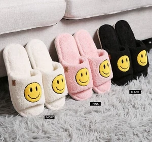 ComfyLuxe Happy Face Muster bestickt offene Zehenpartie Hausschuhe - Bild 1 von 13