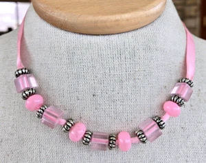 Collar Gargantilla Cordón Cinta Cuentas Vidrio Rosa Vintage 16" Cierre Magnético - Imagen 1 de 6