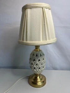 Vintage Lenox Quoizel Reticulated Porcelain Lamp w/ Original Shade READ - Picture 1 of 9