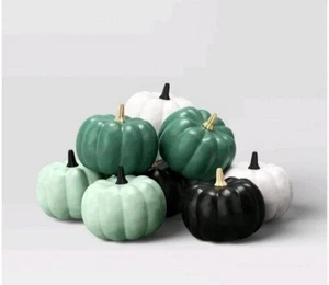 Hyde & Eek! Mini Zucche Decorative Nero/Bianco/Verde Confezione da 8 Autunno Halloween - Foto 1 di 2