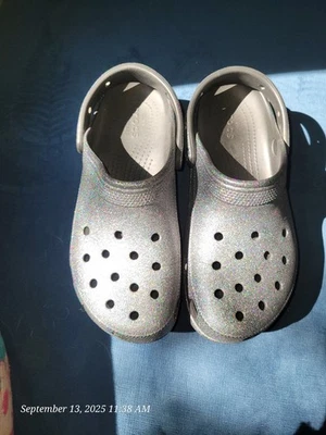 Crocs Classic Plataforma Gris/Plateado Brillo Mujer Talla 8 Foto 1 de 4