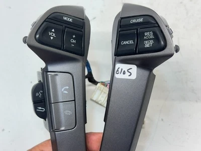 Interruptor de control de crucero y audio Honda Odyssey 2011-2017 OEM Foto 1 de 4